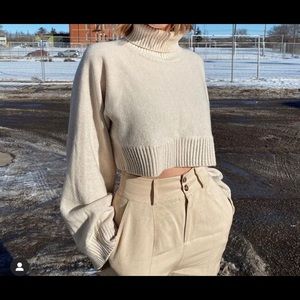 SORETS Cropped Turtleneck Sweater
